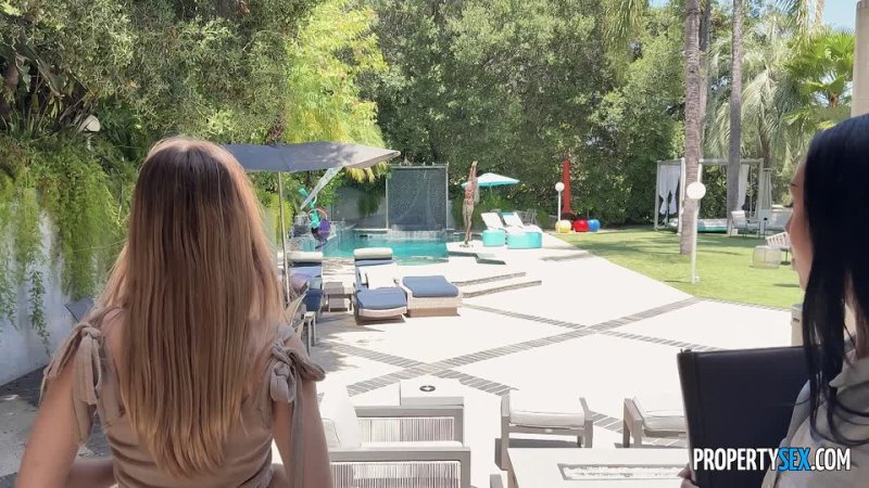 Bianca Bangs and Molly Little – PropertySex (HouseHumpers) – Caught Recording on HornyHub